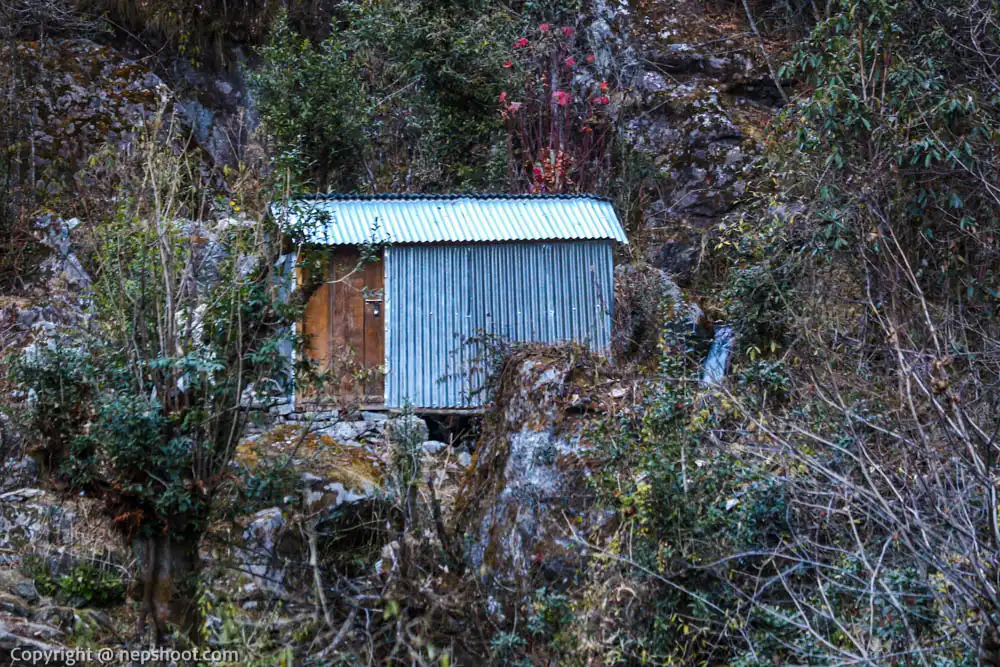Flour grinder stone mill at Lumnang.