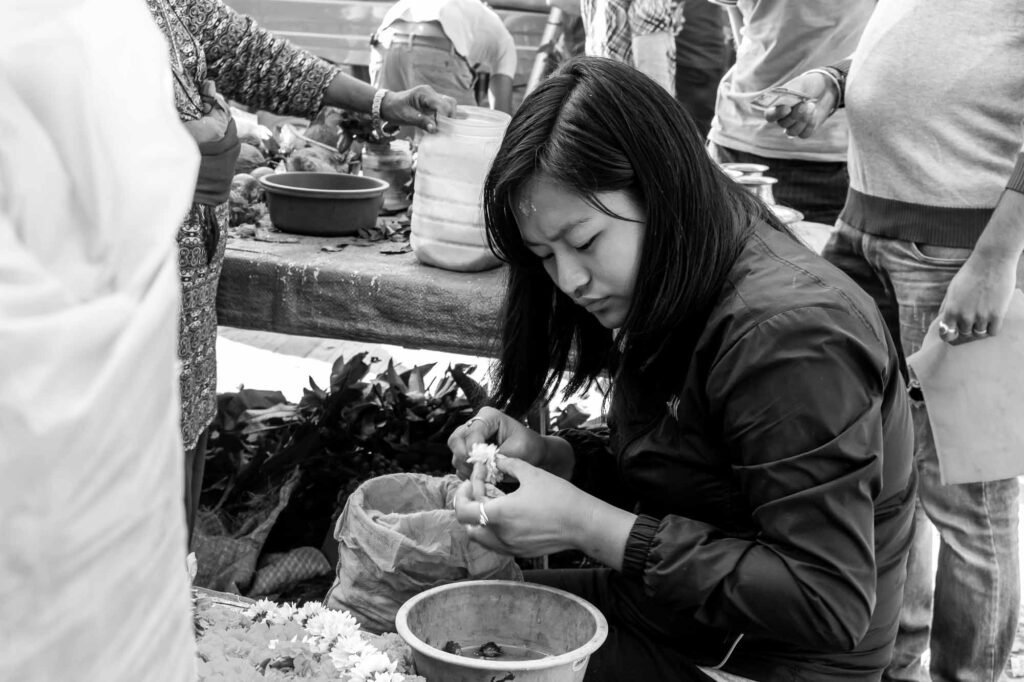 Preparing mala to sell.